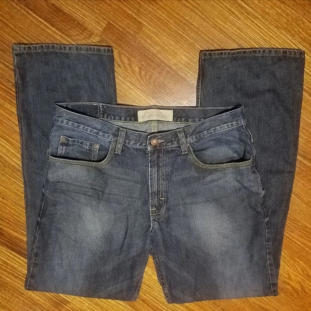 Men's 32×32 Relaxed Straight Leg Wranglers
